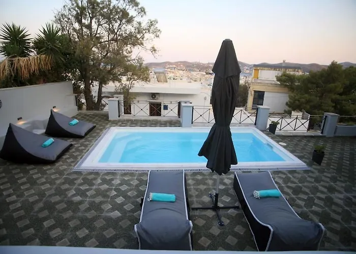 Casa Di Soho Syros * إرموبولّي